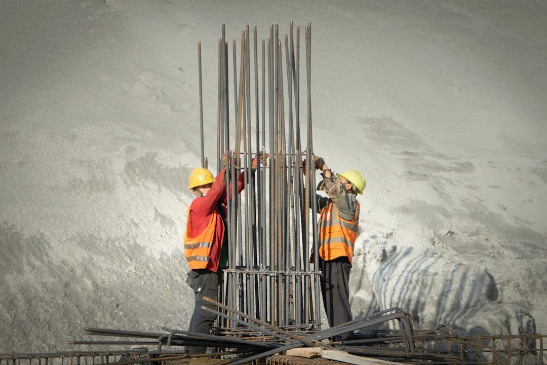 重庆建筑工程施工中钢结构与地基基础协同作业的技术要点解析正文配图 2